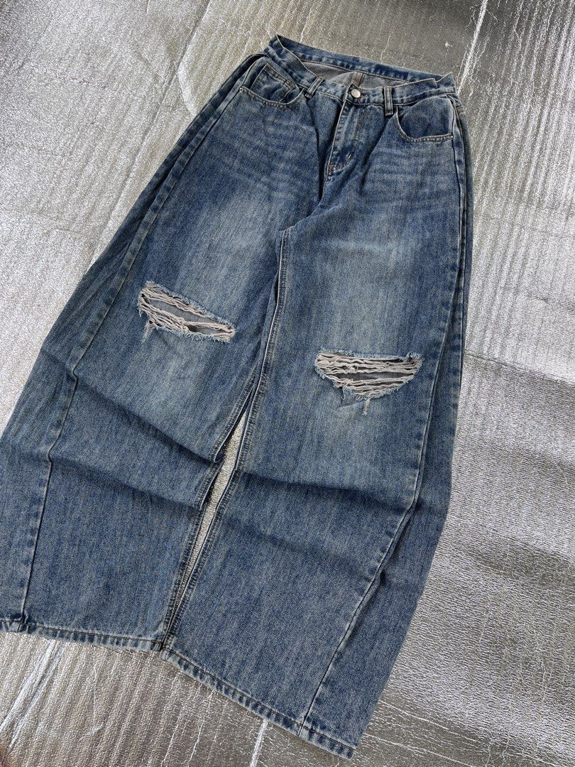 SBIN TYPE DISTRESSED (Category: Jeans) located in Panabo. Submitted by vrail (Listing ID 1466863689, Image 2). Description: .