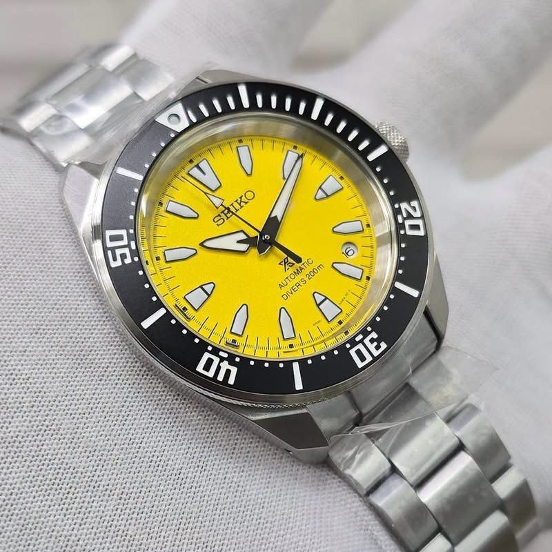 Seiko Prospex HBB003 (Category: Other Sports Equipment and Supplies) located in Manila. Submitted by seikowatchfactory (Listing ID 1466792592, Image 2). Description: Brand New in Box Authentic Seiko Watch 10/10 Model: HBB003 Price: 35995 pesos Specifications: Limited Edition Case Diameter: 41.7mm Case Thickness: 12.3mm Lug-to-lug: 49.5mm Lug size: 20mm Caliber 4R35 Automatic with hacking and manual winding mechanism Approx. 41 hours Power Reserve