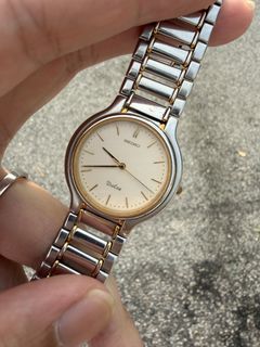 (Category: ) located in . Submitted by arrowvintagewatches (Listing ID 1466783798, Image 1). Description: .