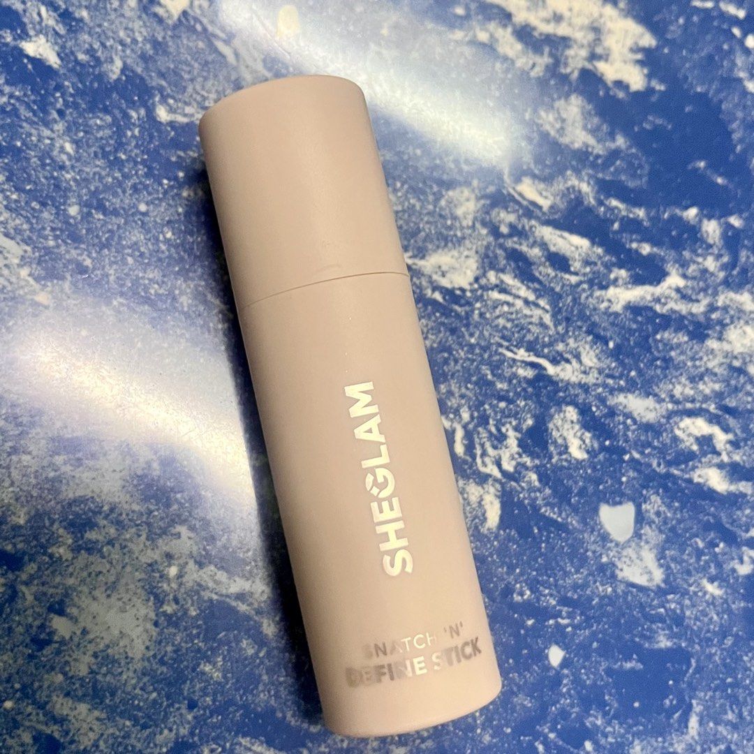 SHEGLAM Snatch 'N' Define Stick in Soft Tan (Category: Makeup) located in Quezon City. Submitted by jreesey (Listing ID 1466859787, Image 1). Description: SHEGLAM Snatch ‘N’ Define Stick in Shade Soft Tan - Typically used for contour / shadows - Creamy texture - Around 85% - 90% of product available - Top of product to be cut off before shipping RFS: Personally appeared too light Payment Method Options: GCash, BDO Pay, Maribank More photos availa