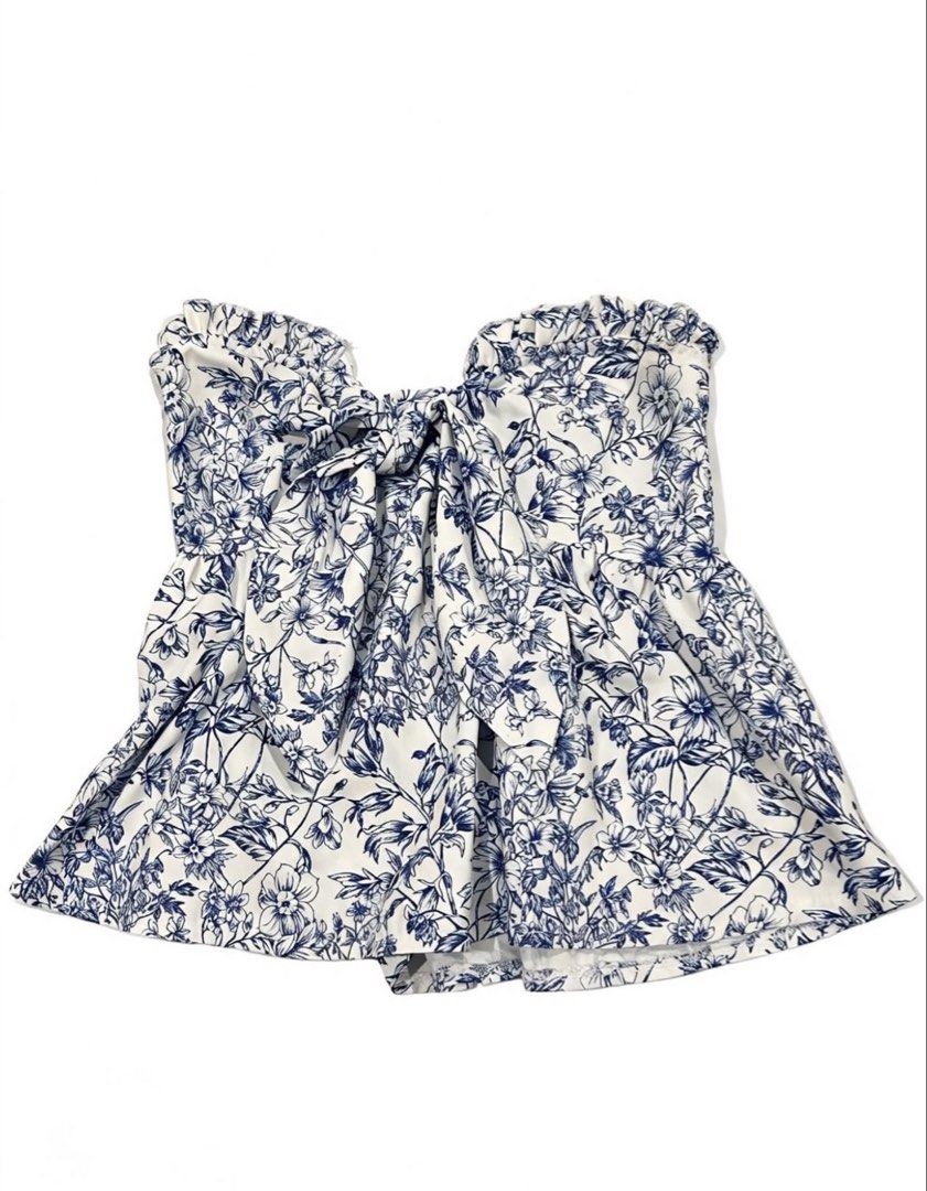 SHEIN TOPS (Category: Sleeveless) located in Manila. Submitted by kashrain (Listing ID 1466839960, Image 2). Description: Size: S - M Loc: Cavite/Metro Manila | Lalamove / J&T / Meet-up Dm for more deets/info! IG: @kash.rain .
