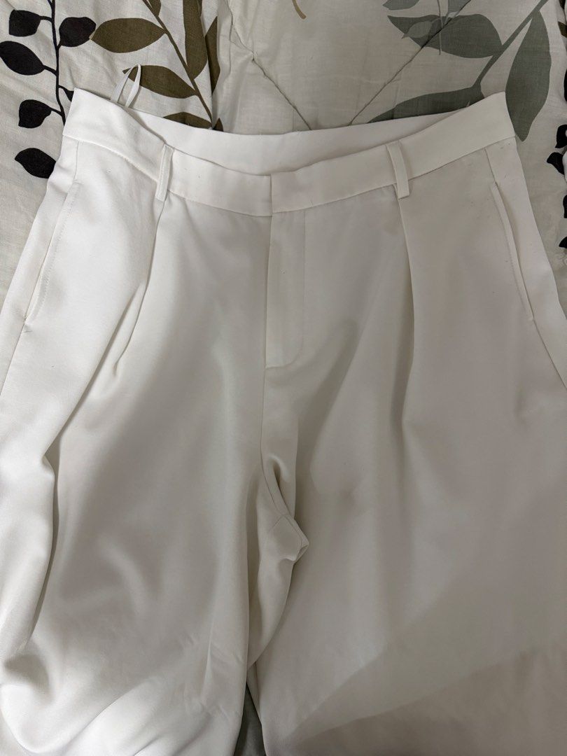 Shein Wide Trousers (Category: Other Bottoms) located in Quezon City. Submitted by _shopjhcloset (Listing ID 1466929409, Image 3). Description: Shein Wide Trousers Size: 0XL Color: White *In good condition, no stains or tear.