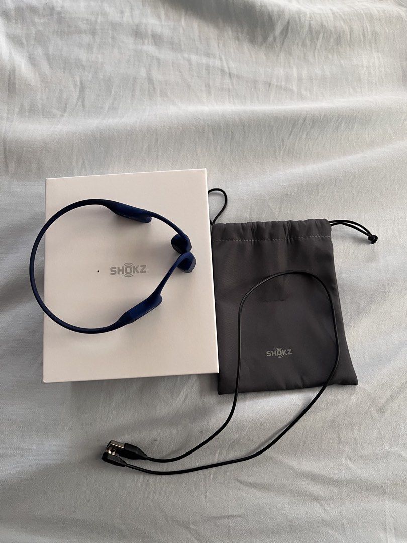 Shokz Openrun Bluetooth Bone Conduction Headset (Category: Earphones) located in Quezon City. Submitted by halczyon (Listing ID 1466810513, Image 2). Description: Barely used (around 3 times), PM for more details, can do courier as long as buyer takes care of shipping fee, comes w box/charger/pouch.