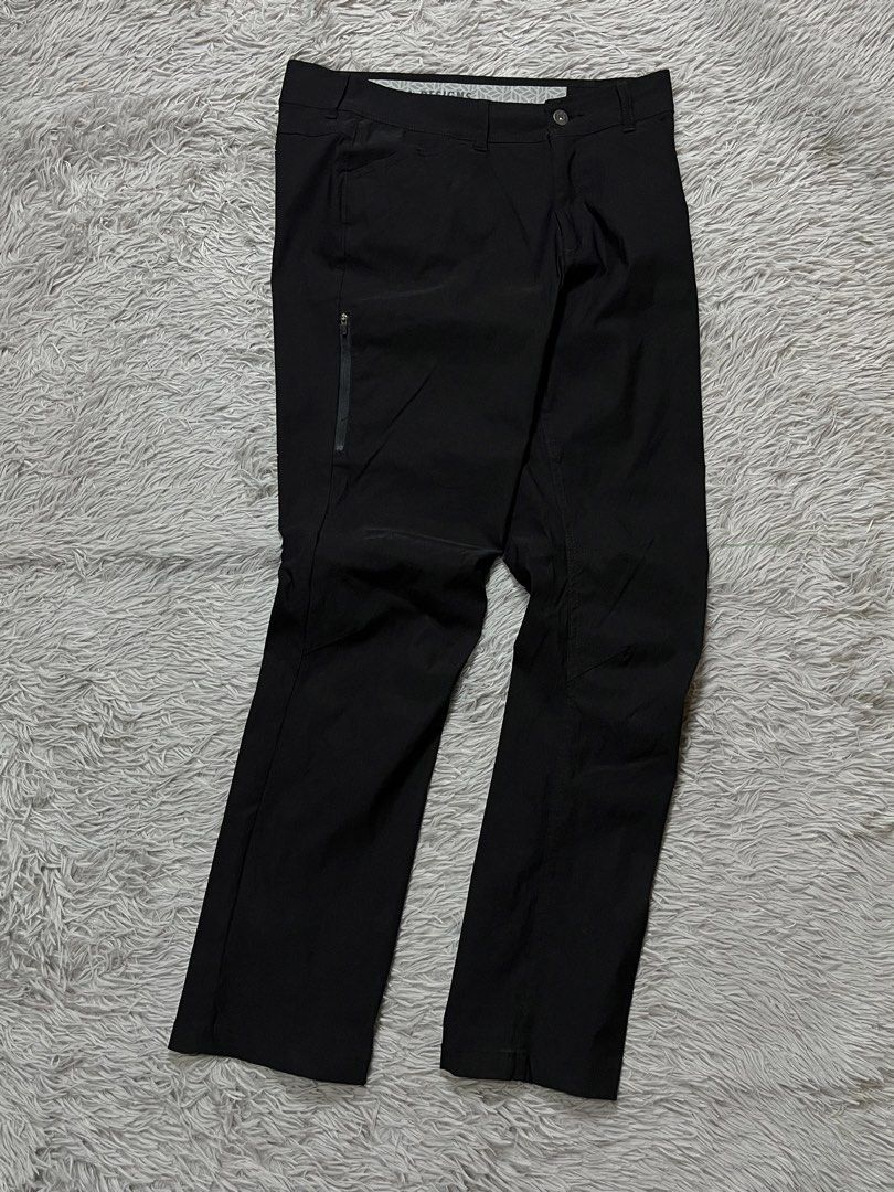 Sierra Designs Nylon Outdoor Pants - 34 (Category: Trousers) located in Dipolog. Submitted by krstnagnis98 (Listing ID 1466912230, Image 1). Description: Sierra Designs Nylon Outdoor Pant Good as New 10/10 Waist 34” L 41” Water Repellant Fabric Five Pockets Ganda neto Quickdry, Stretch No flaws Mine 850 Dm. 💌.