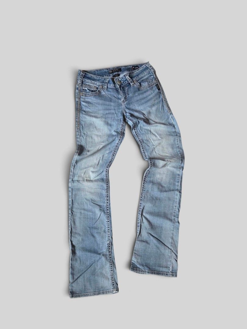 Silver Jeans Co. Suki Super Stretch boot cut Jeans (Category: Jeans) located in Rizal. Submitted by stoo_cee (Listing ID 1466793613, Image 2). Description: Silver Jeans Low Waist Bootcut Denim Waist: 32 Length: 44 Opening: 8 9.5/10 Issue: None.