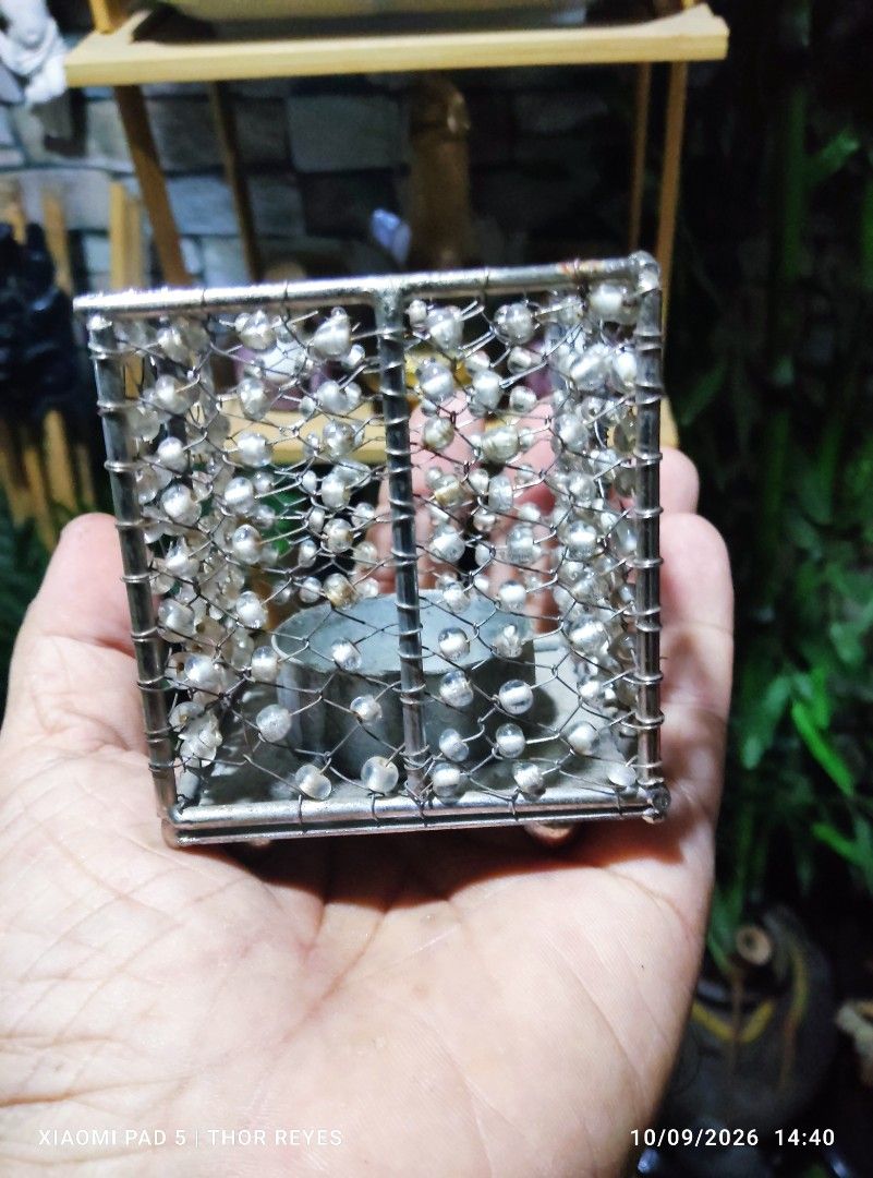 Silver Wire and Beaded Tea Light Candle Holder (Category: Home Fragrance) located in Valenzuela. Submitted by mighthor0526 (Listing ID 1466843743, Image 1). Description: Measurements on photos provided Preloved item Payment thru Gcash or Abono by Lalamove rider Delivery by rider or shipping will be shouldered by the buyer Pm me if interested .