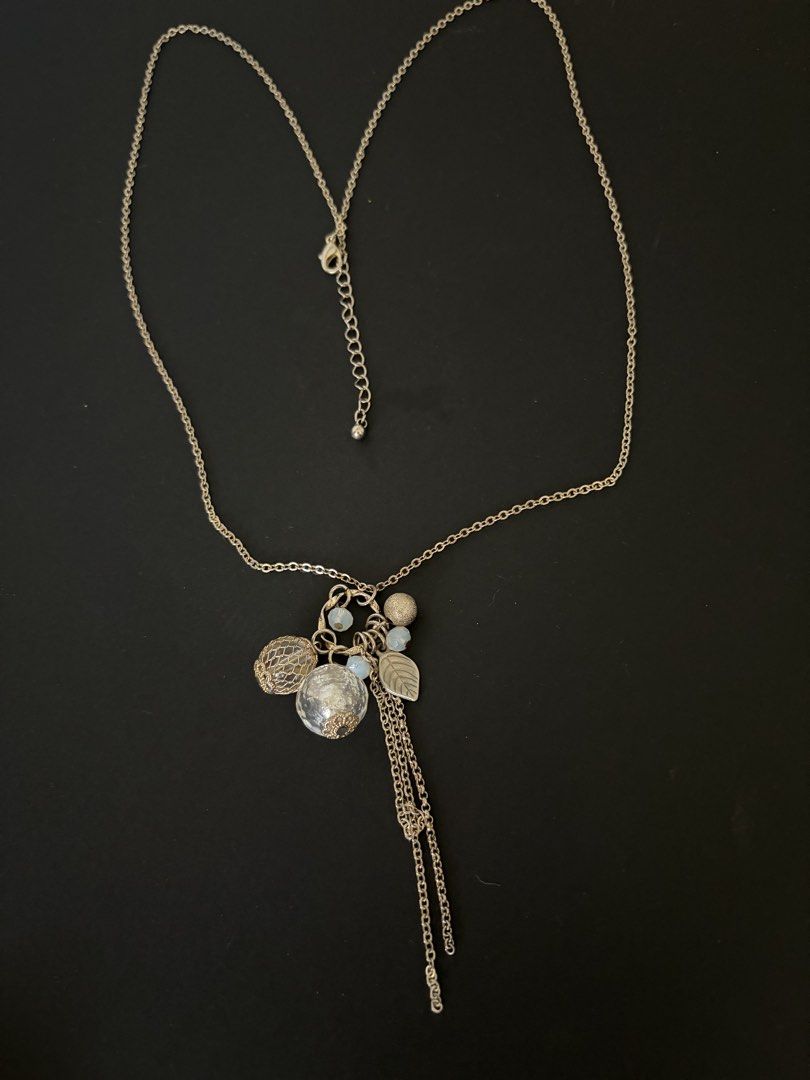 Silver-tone Multiple Drop Pendant (Category: Necklaces) located in Quezon City. Submitted by wagwagan_ukay_blues (Listing ID 1466847614, Image 2). Description: From Japan Fashion only Still presentable 28” chain.