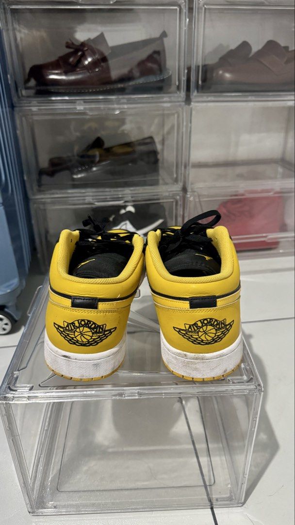 Size 12 Air Jordan 1 Low "Yellow Ochre” (Category: Sneakers) located in Subic. Submitted by ifdshoefitsofficial (Listing ID 1466842467, Image 3). Description: Size 12 • No box Madumi lang tignan unting shoe wipes lang neto mukang bago na ulit di ko na kasi nagagamit Can ship nationwide .