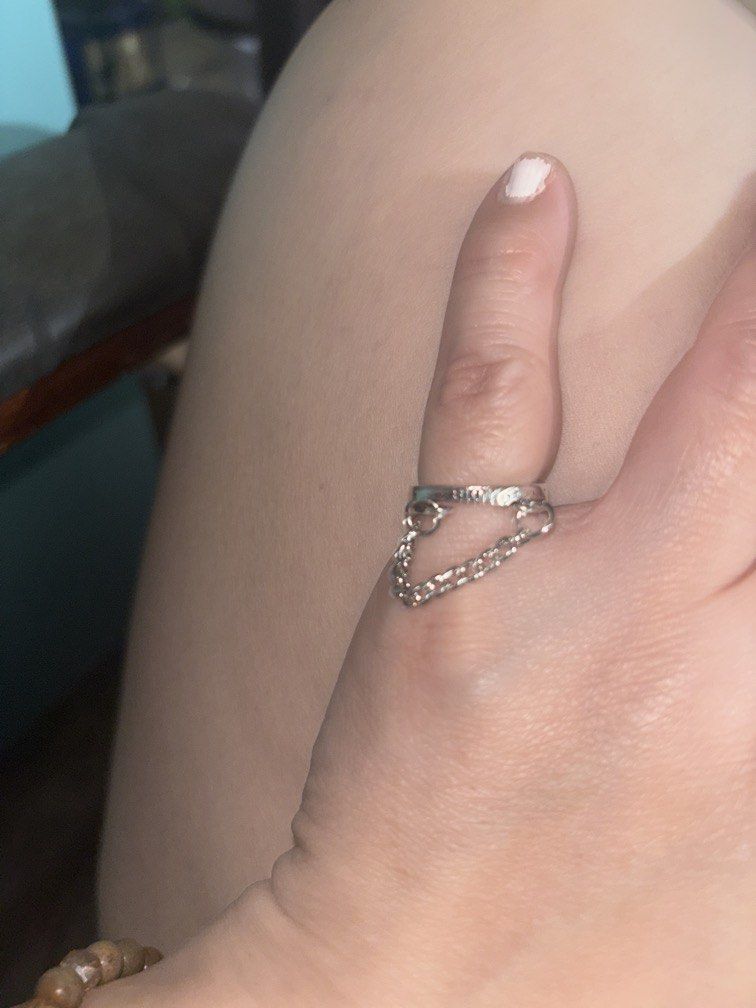 Size 7 chain ring non tarnish (Category: Rings) located in Manila. Submitted by vintageaccessories (Listing ID 1466874424, Image 2). Description: .