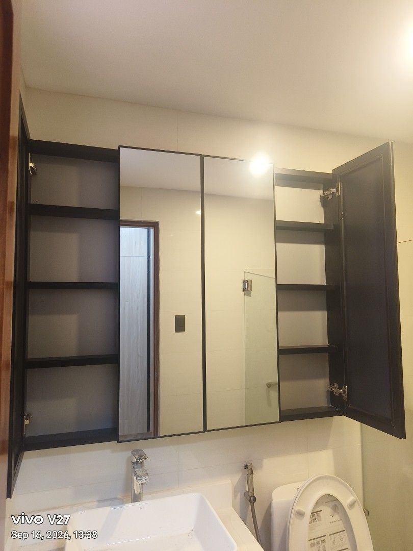 Sliding ghost dooe (Category: Mirrors) located in Manila. Submitted by gentledragon.d3d25e (Listing ID 1466967792, Image 2). Description: - Full-length standing mirror with a sleek black metal frame - Tall rectangular glass for a crystal-clear, full-body reflection - Sturdy, stable build that leans securely against any wall - Clean, modern design that fits any bedroom or living room interior - Note: Heavy item, self-collection only from the void 