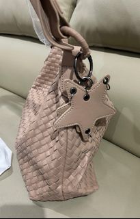 (Kategori: ) berada di . Dikirim oleh nihoshopp (ID iklan 1466788079, Gambar 1). Deskripsi: .