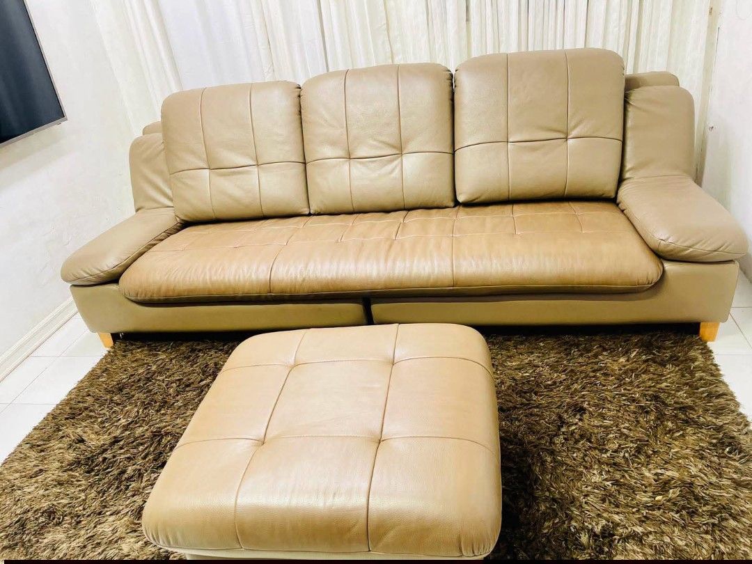 Sofa Set (Category: Sofas) located in Meycauayan. Submitted by marygracecasimiro (Listing ID 1466820004, Image 3). Description: From South Korea Tan Genuine leather 4-to-5-seater sofa and stool set Jakomo Brand Dimension L100x41x37Hx SH: 18 inches Ottoman 29x27xH 18 Get this for only 35k♥️.