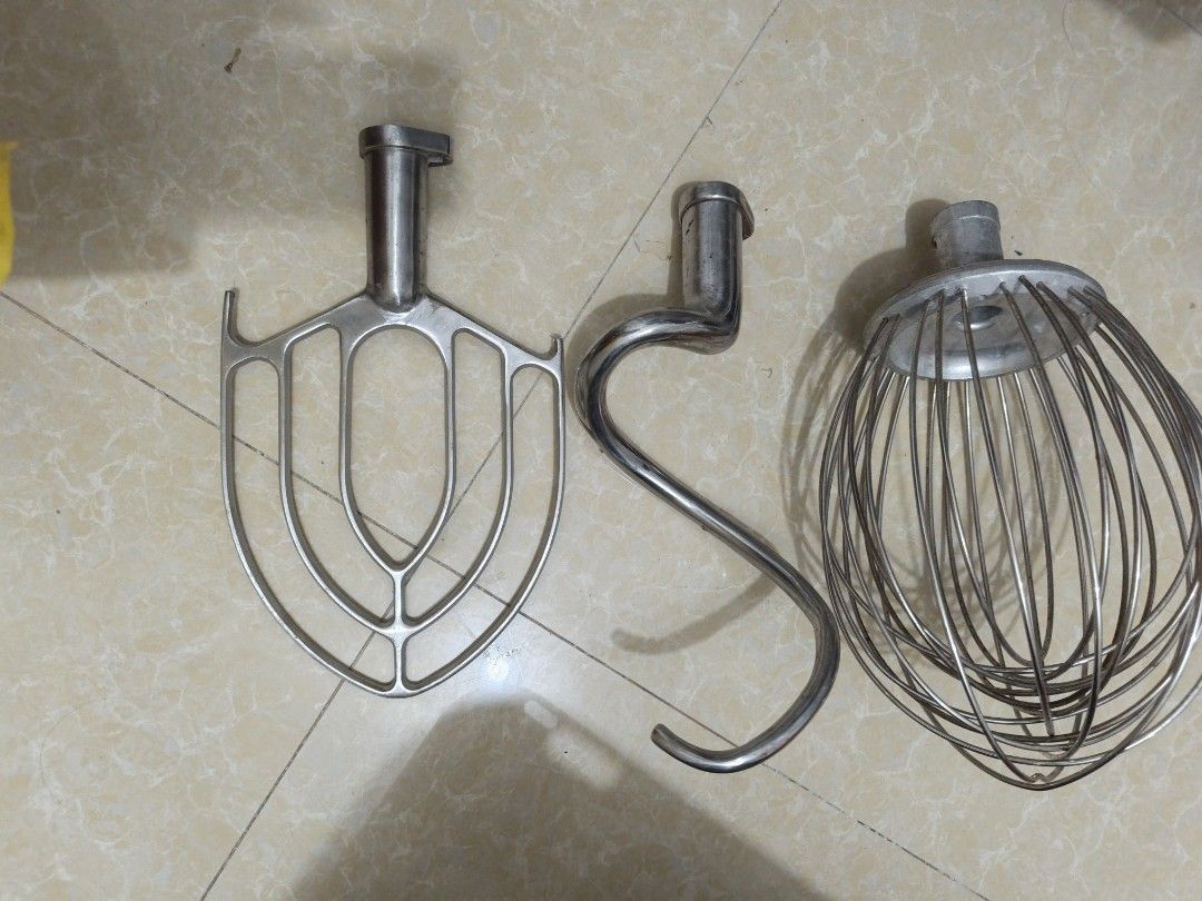 Sparta Commercial Stand Mixer (Category: Hand & Stand Mixers) located in Quezon City. Submitted by zacblum (Listing ID 1457479567, Image 3). Description: - Heavy-duty Sparta stand mixer - Ideal for commercial use - Comes with a large stainless steel bowl - Shows some signs of wear, but fully functional - Ready for its next kitchen.