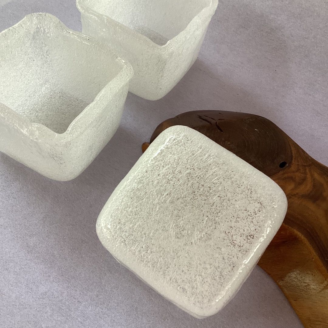 Square Bubble Glass Dish (Category: Pots & Planters) located in Davao. Submitted by atbpshop192593 (Listing ID 1466926063, Image 3). Description: Php150 each (3 available) Square Bubble Glass Dish H: 2.6 inches L: 3.5 inches W: 3.5 inches Please REVIEW PHOTOS We use 100% repurposed packaging materials SF starts at Php70 via Flash Express First to pay.
