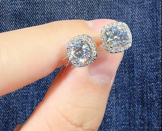 (Category: ) located in . Submitted by ChloeKawaiihome (Listing ID 1466949517, Image 1). Description: .
