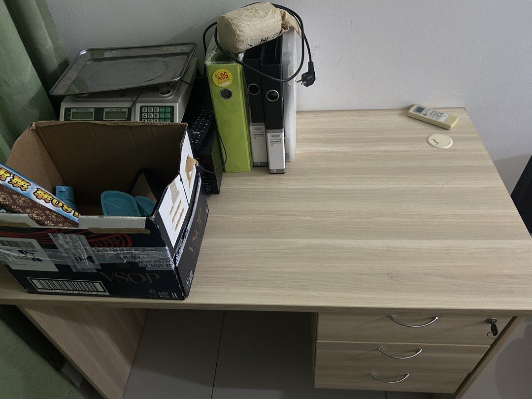 Study desk (Category: Tables & Sets) located in Puchong. Submitted by siscon (Listing ID 1466820109, Image 1). Description: Not using anymore Good Condition 9/10 .