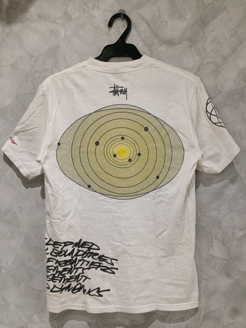 Vintage Stussy x Futura Atom (Category: Tshirts & Polo Shirts ) located in Andop. Submitted by finderskeepersxzz (Listing ID 1466920912, Image 2). Description: Excellent condition (need wash) one pinhole Sikip pa ng neck 18.5 width 26.5 length DM for more dets .