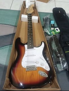 Mavis Acoustic MEA-550 Electric Guitar Sunburst Cutaway, Hobbies ...