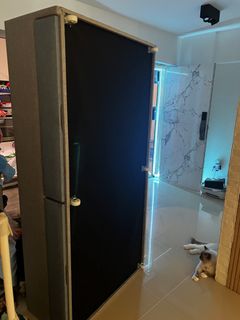 (Category: ) located in . Submitted by pinkapplez (Listing ID 1466867776, Image 1). Description: .
