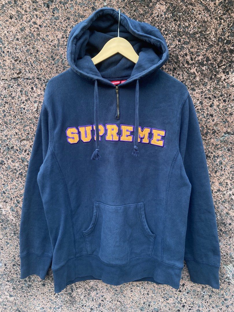 Supreme hoodie (Category: Hoodies) located in Cabagan. Submitted by rangi0905 (Listing ID 1466927801, Image 1). Description: fit to large sign of usage 9/10 color rate.