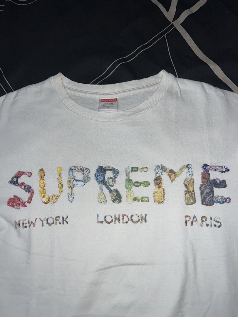 Supreme Rocks Tee White Men’s (Category: Tshirts & Polo Shirts ) located in Cebu City. Submitted by jlturno1999 (Listing ID 1466926660, Image 3). Description: Supreme Rocks Tee White Men’s Excellent condition 19x26 dimensions 9.5/10 color rate No issue.
