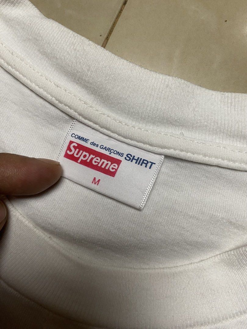 SUPREME X COMME DES GARCONS (Category: Tshirts & Polo Shirts ) located in Davao. Submitted by maikes_finds (Listing ID 1466905786, Image 3). Description: SIZE MEDIUM 19x27.5 NO MAJOR ISSUE .