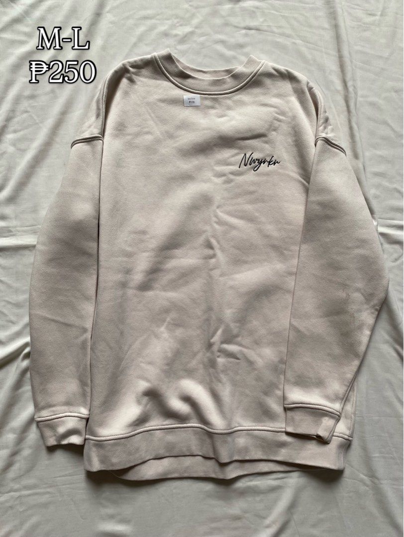 sweater (with back design) (Category: Coats, Jackets and Outerwear) located in Davao. Submitted by gathrd.kloset (Listing ID 1466782616, Image 1). Description: .