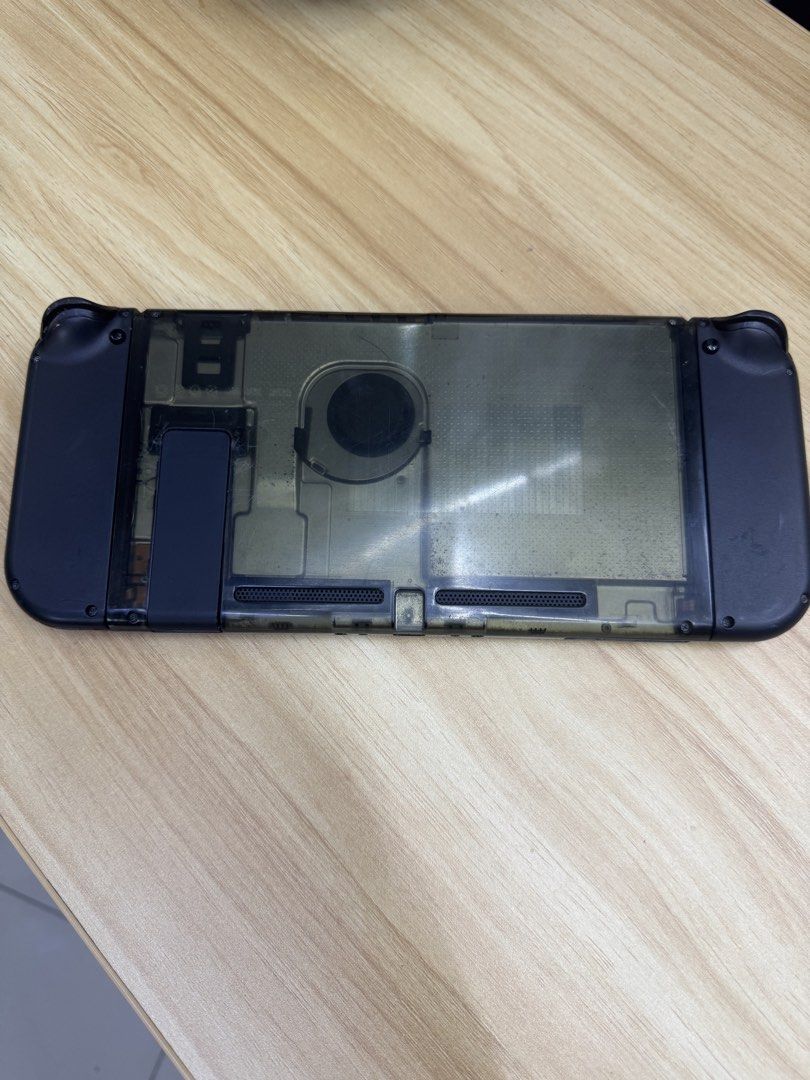 Swicth version2 (Category: Nintendo) located in Quezon City. Submitted by error081gh (Listing ID 1466880654, Image 2). Description: Sale Nintendo Swicth v2 Unit Charger No issue Meet up place GH macdo area Only .