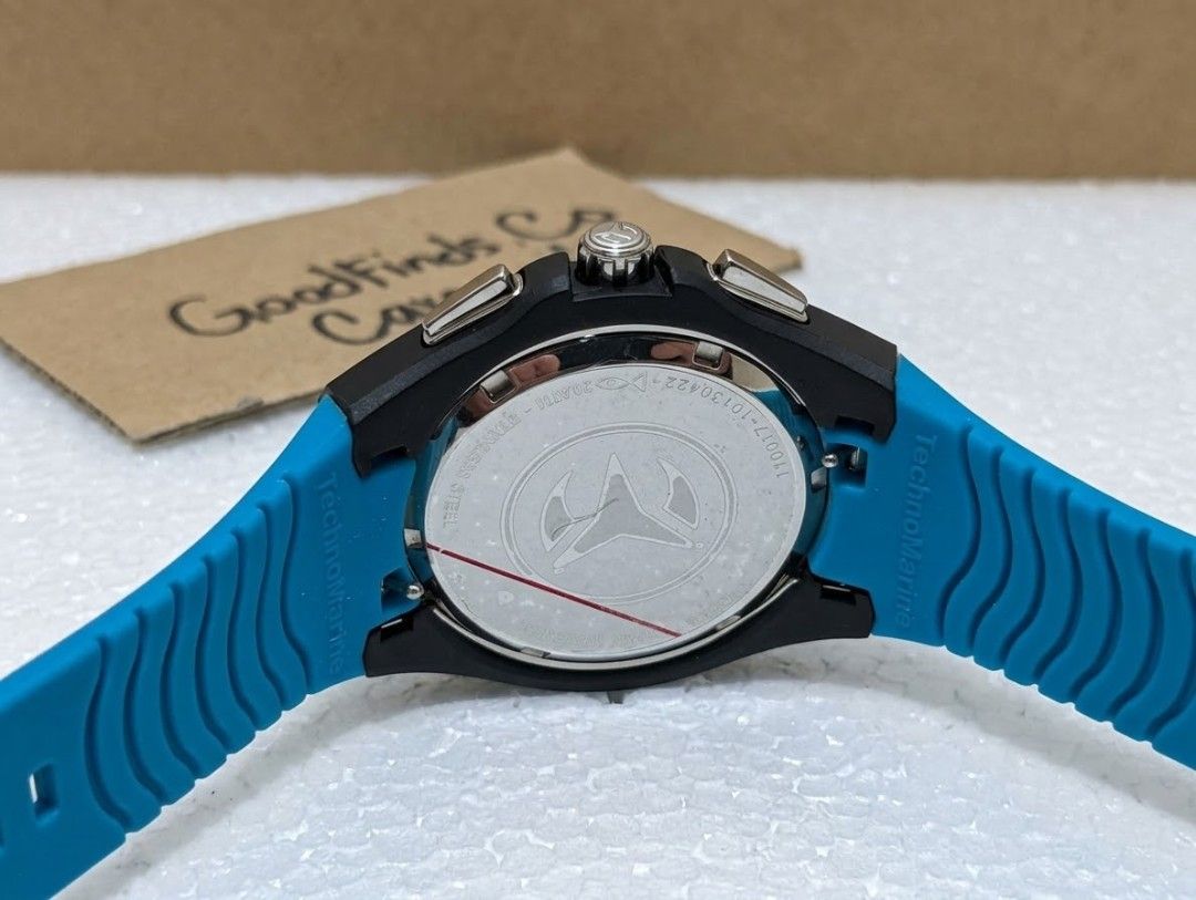 Technomarine Cruise Sport 40mm (Category: Luxury Watches) located in Candelaria. Submitted by goodfinds.co (Listing ID 1466969713, Image 2). Description: Technomarine Cruise Sport 40mm ₱3,200 (slightly negotiable) rarely used will pass a new condition back factory cover sticker intact bought from abroad size: 40mm analog display rotating bezel movement: japan quartz 200m water depth with subdials and date window 100% working test and check all yo