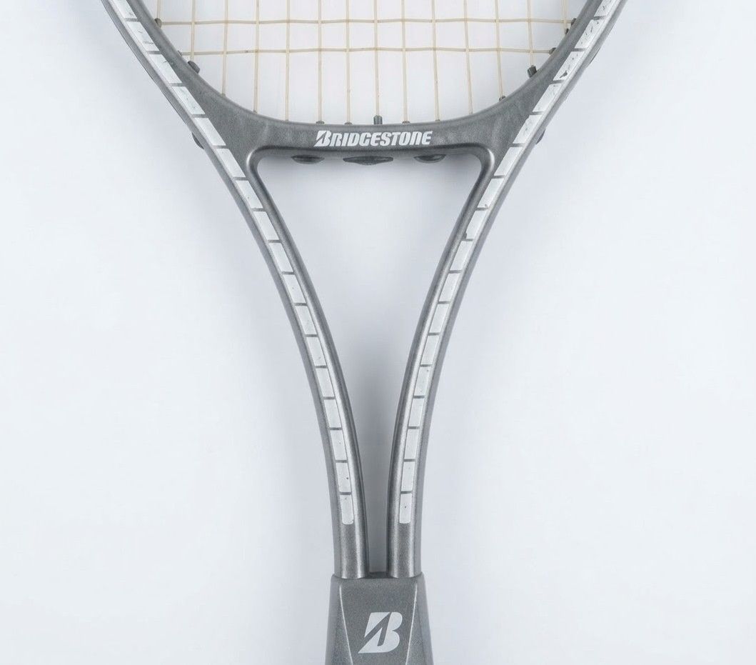 Tennis racket (Category: Racket and Ball Sports) located in Makati City. Submitted by owlthriftstore (Listing ID 1466818049, Image 3). Description: Bundle 600 Need lang po bumili ng tennis racket handle leather Brand: Pro kennex, Bridgestone.