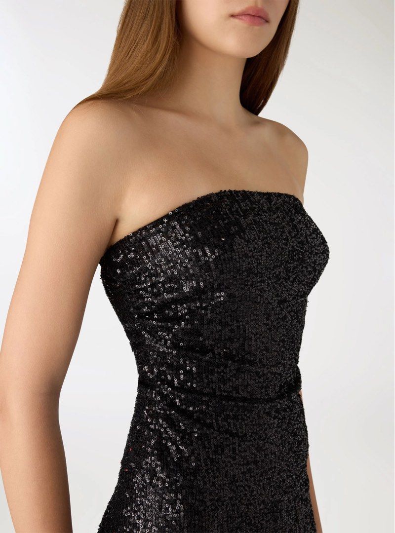 Terranova Black Sequin Bandeau Top (Category: Sleeveless) located in Manila. Submitted by shaeshops (Listing ID 1466848630, Image 2). Description: Never Been Used.