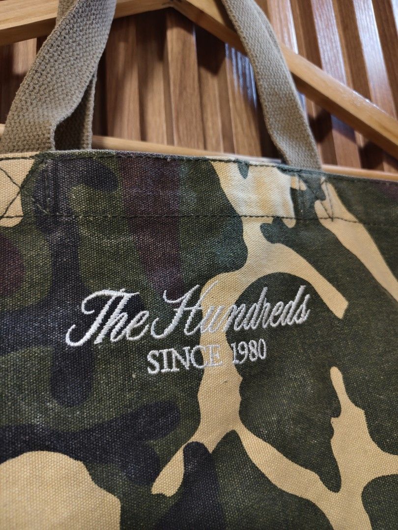 the hundreds (Category: Sling Bags) located in San Fernando. Submitted by SungkiThrift (Listing ID 1466926327, Image 2). Description: the hundreds tote bag.