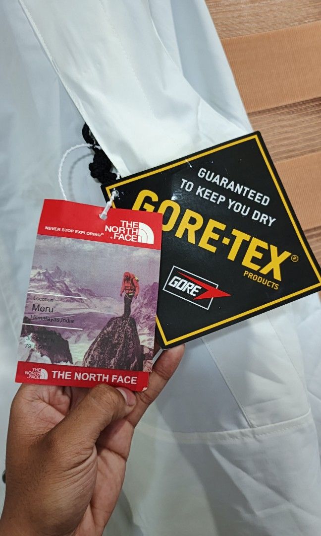 The North Face Gore-Tex Windbreaker (Category: Coats, Jackets and Outerwear) located in Cabuyao City. Submitted by dthrifts (Listing ID 1466930149, Image 3). Description: 25.5 W 29.5 L Waterproof Brand New W/Hangtags.