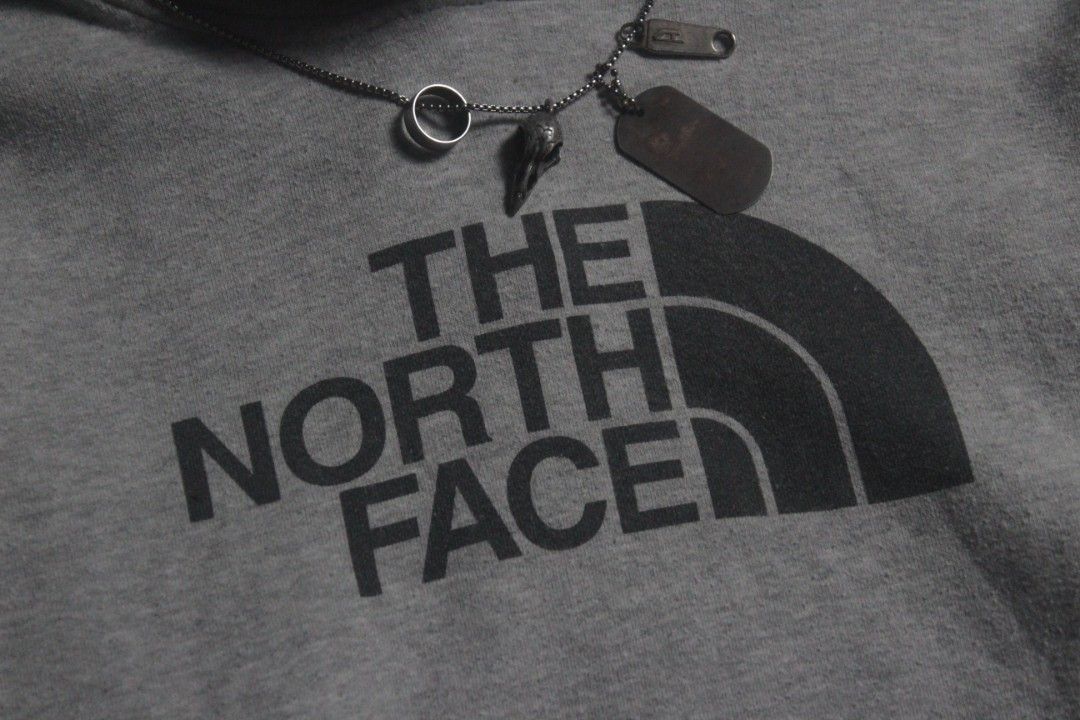 The North Face Grey Hoodie (Category: Hoodies) located in Naga. Submitted by kurtsoweak042005 (Listing ID 1466936349, Image 2). Description: The North Face Grey Hoodie Dimes L 27 W 27 In Brand New Condition Color Rate: 100000/10 Issue: Repaired Pinhole.