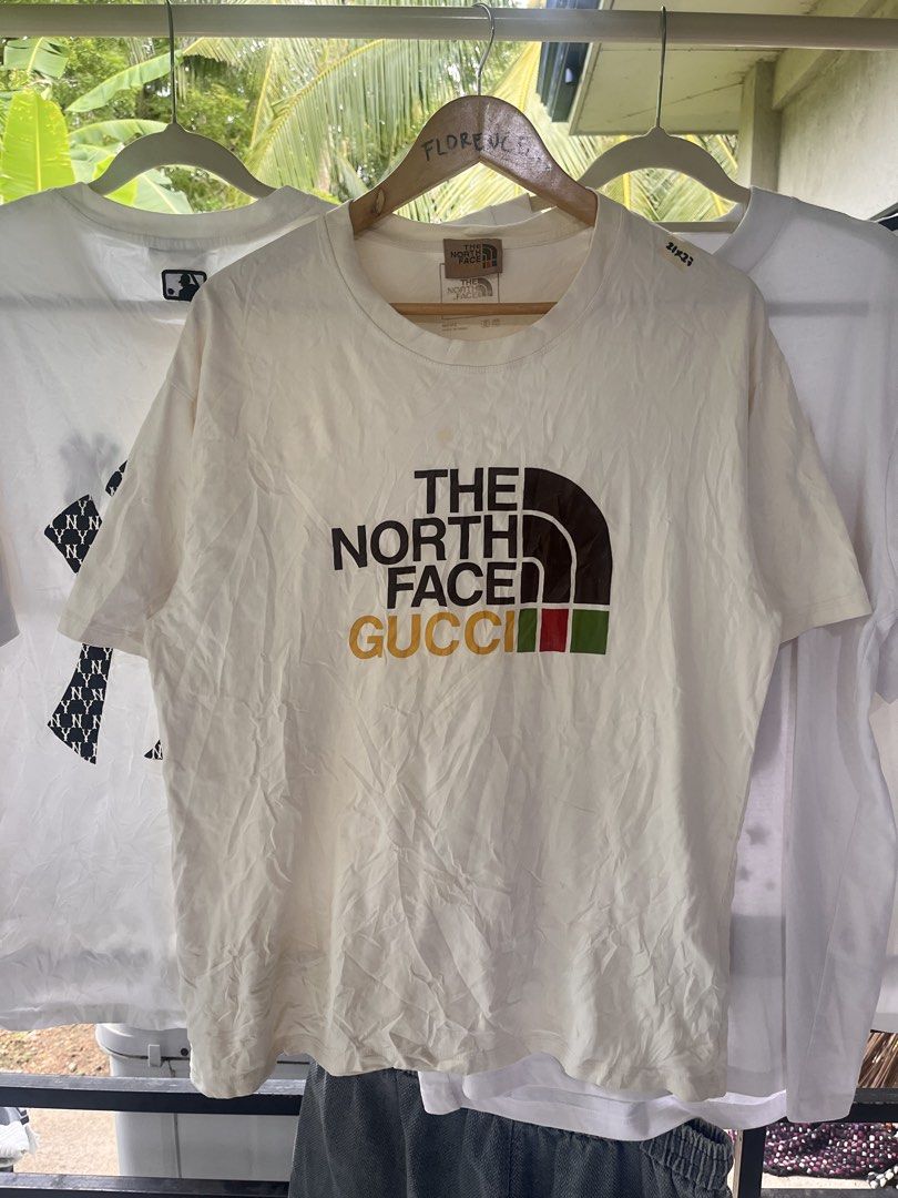 THE NORTH FACE X GUCCI (Category: Activewear) located in Tabogon. Submitted by offtherack.1 (Listing ID 1466871430, Image 1). Description: TNF x GUCCI dimes: 21x27 no issue.