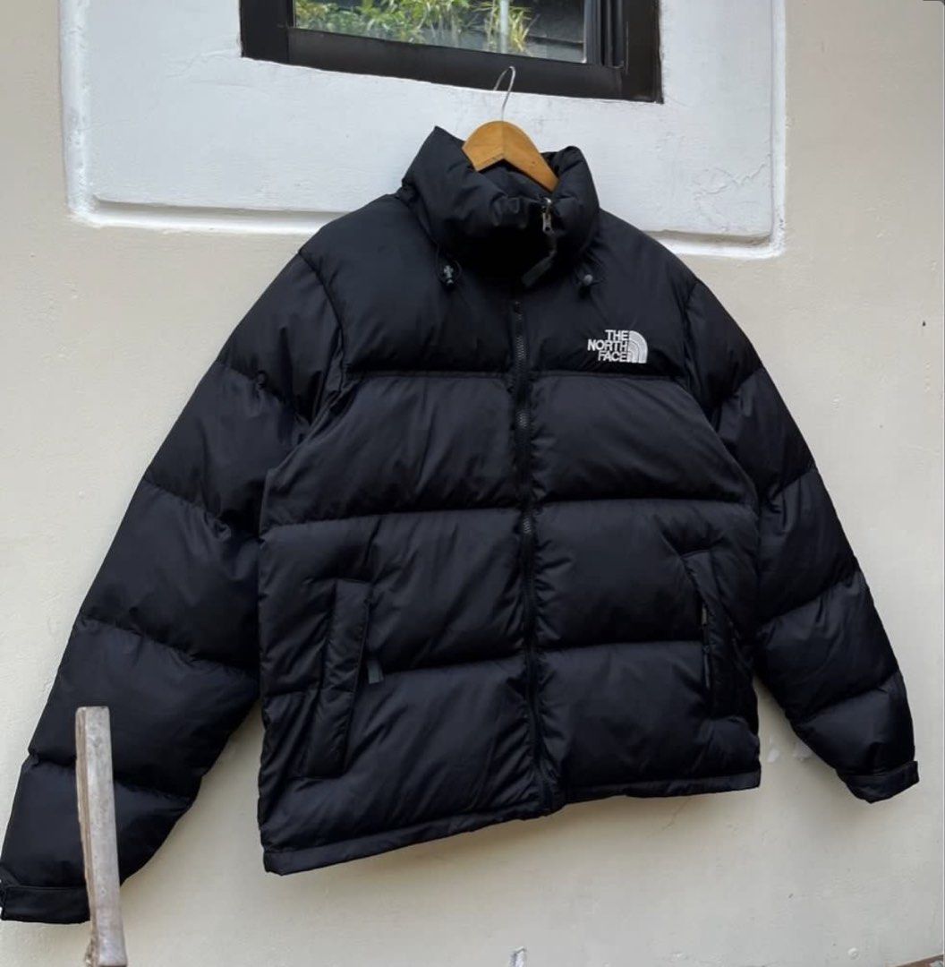THE NORTHFACE NUPSTE 700 SERIES (Category: Coats, Jackets and Outerwear) located in Baguio. Submitted by closetgc.clothingshop (Listing ID 1466941077, Image 3). Description: The Northface 700 series Nupste, In excellent condition, Guaranteed authentic, Best fit Large-xl. .
