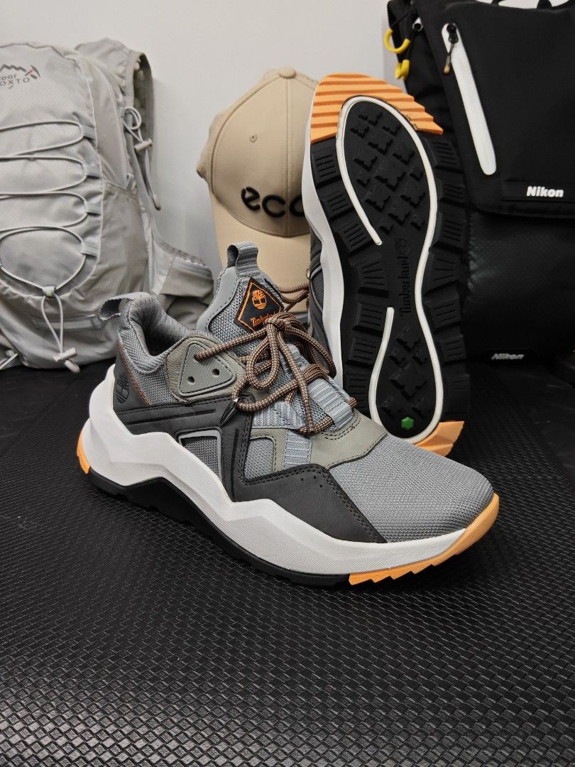 Timberland outdoor shoes (Category: Sneakers) located in Manila. Submitted by markbowman (Listing ID 1466778265, Image 1). Description: Timberland outdoor shoes madburry‼️👌 MINT condition 98-99%easthetic Actaul fit 8 to 8.5us mens ✅ 3,875 php pickup If ship buyer expense ❌4,980 previous price Loc. Alabang ilaya Same day delivery via lalamove ( book by the buyer) within metro manila or near muntinlupa Mop: cash, bdo, or gcash #outdoor #hiking #ca