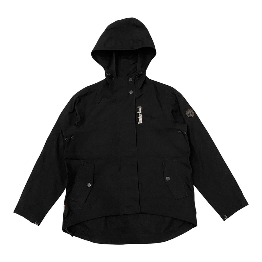 📌Timberland Winbreaker Jacket (Category: Hoodies) located in Cebu City. Submitted by ishanggdumpyy (Listing ID 1466893364, Image 1). Description: color rate: 9.5/10 size: XS excellent condition dimes: W 20 | L 26.5 | S 22 issue: ❌.