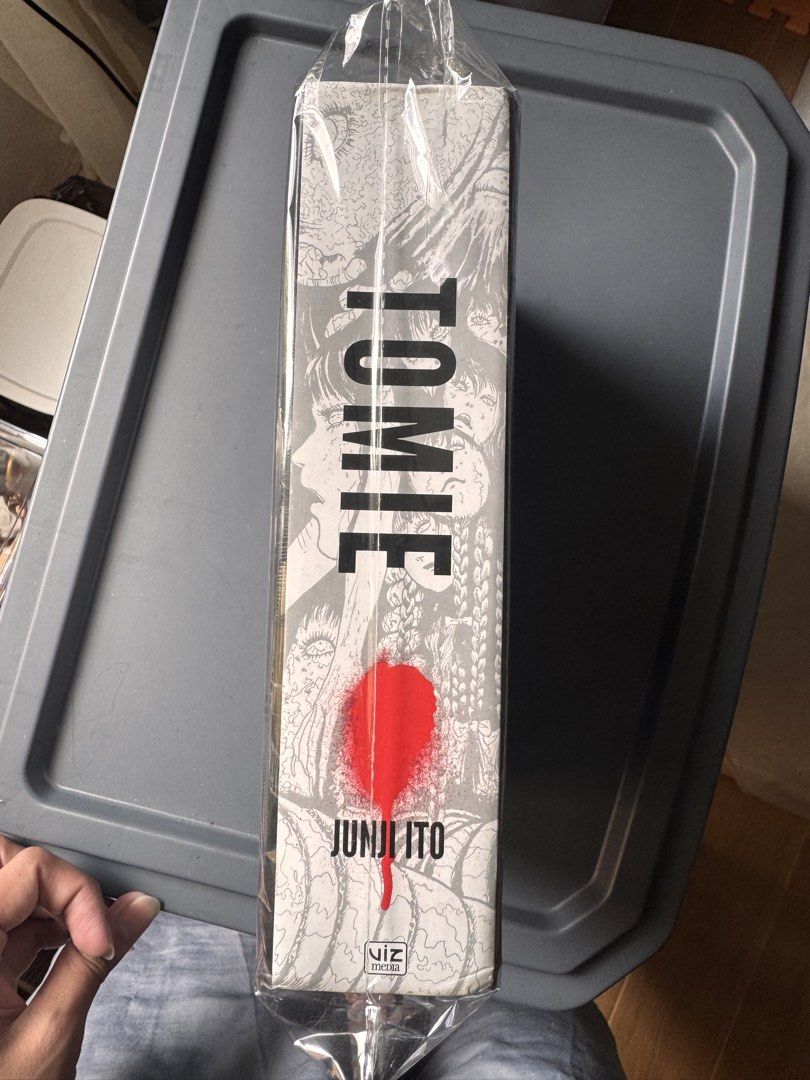 Tomie junji ito (Category: Comics & Manga) located in Quezon City. Submitted by qklcorona (Listing ID 1466863474, Image 2). Description: Tomie Junji ito Negotiable.