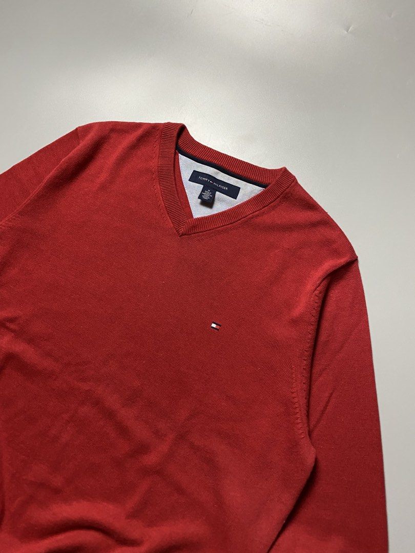 Tommy Hilfiger Knitted - Medium (Category: Coats, Jackets and Outerwear) located in Cebu City. Submitted by maicoh230 (Listing ID 1466871747, Image 2). Description: Tommy Knitted Sweater. As New Condition. ▫️ Condition: 9/10 ▫️ Color: 9/10 ▫️ Size: Medium ▫️ Dimensions: W20.5 L25.5 ▫️ Flaw/s: 🏷️ 850.