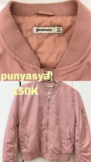 (Kategori: ) berada di . Dikirim oleh raflstudio (ID iklan 1466959833, Gambar 1). Deskripsi: .