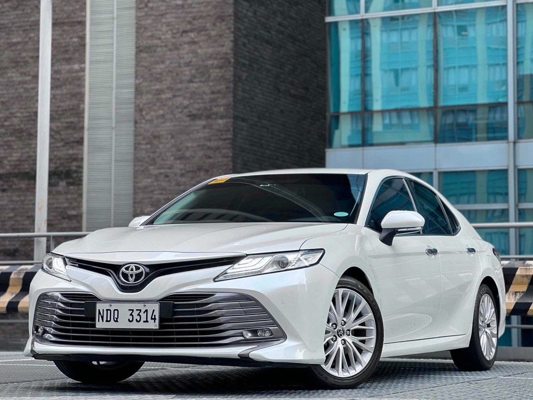 Toyota Camry 2.5 (A) (Category: Used Cars) located in Makati City. Submitted by maby_latido05 (Listing ID 1466780037, Image 3). Description: 2019 Toyota Camry 2.5 V AT Gas Low 25k odo‼️🔥 214k All in Low Cashout! 2 YRS - Php 43,467 3 YRS - Php 31,406 4 YRS - Php 26,043 Chattel & Insurance included! FREE Transfer of Ownership FREE Detailing FREE Bank Processing Casa maintained with records 25k Mileage Plate NDQ3314 Platinum Pearl White paint Dayti