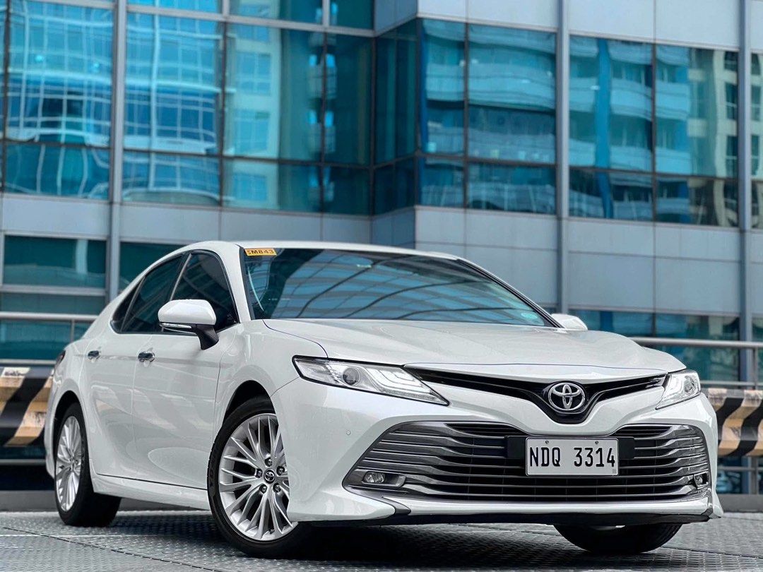 Toyota Camry 2.5 (A) (Category: Used Cars) located in Makati City. Submitted by maby_latido05 (Listing ID 1466780037, Image 2). Description: 2019 Toyota Camry 2.5 V AT Gas Low 25k odo‼️🔥 214k All in Low Cashout! 2 YRS - Php 43,467 3 YRS - Php 31,406 4 YRS - Php 26,043 Chattel & Insurance included! FREE Transfer of Ownership FREE Detailing FREE Bank Processing Casa maintained with records 25k Mileage Plate NDQ3314 Platinum Pearl White paint Dayti
