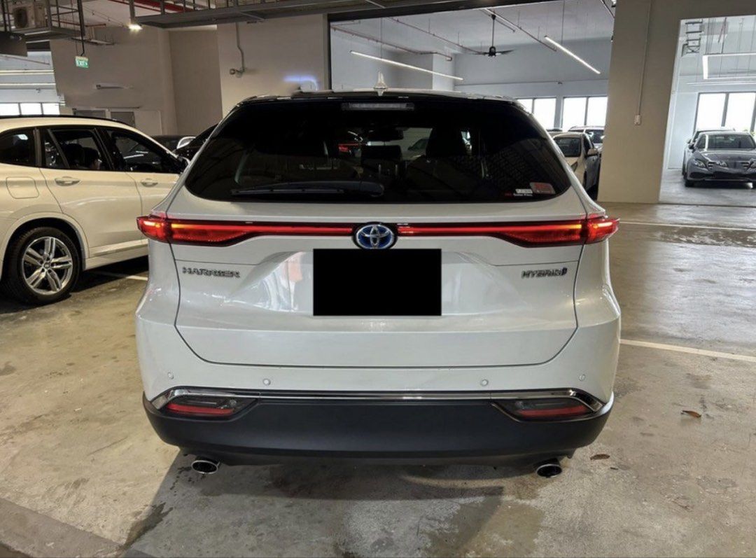Toyota Harrier Hybrid 2.5 Premium (A) (Category: Used Cars) located in Singapore. Submitted by bambino.888 (Listing ID 1466836367, Image 2). Description: Mileage | Excellent Condition Well-maintained Toyota Harrier Premium in tip-top condition, with only 34,500 km mileage. * Fully serviced and well cared for * Excellent condition, inside and out * All original, no sunroof * Latest model at the time of purchase (March 2021 *COE expiry 28 March 203