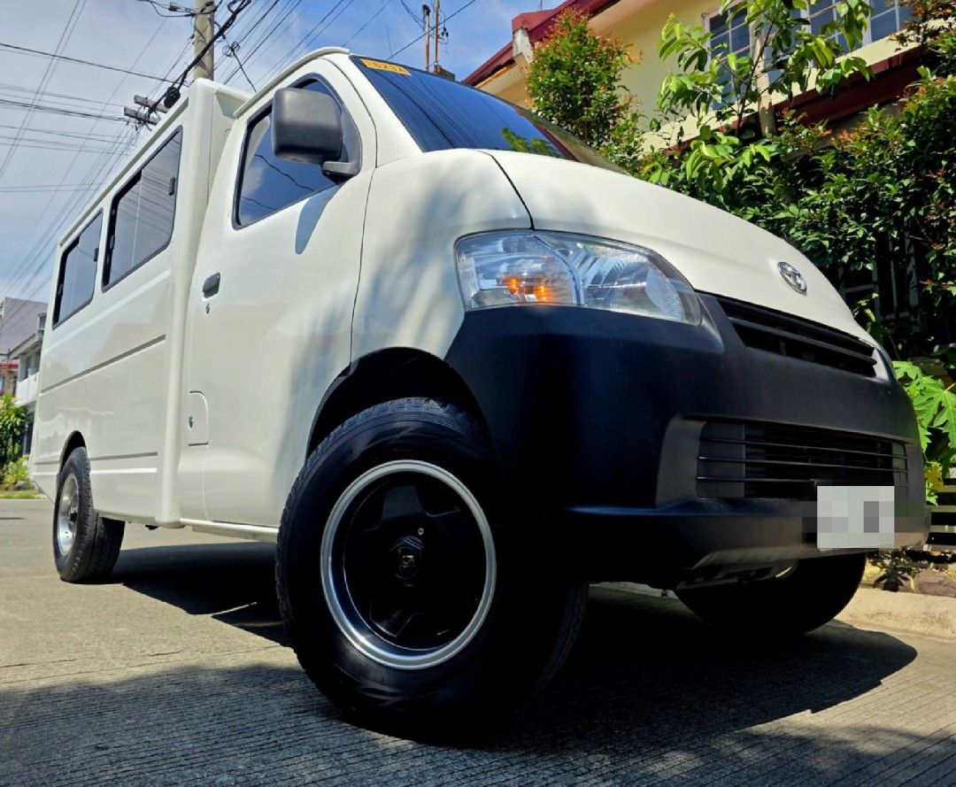 Toyota LiteAce (Category: Used Cars) located in Malvar. Submitted by karelle0111 (Listing ID 1466904336, Image 2). Description: FOR SALE‼️ TOYOTA LITEACE@ 565K 2025 model Manual transmission Gasoline 10k mileage Fresh in and out Good paint Good AC Good interior New 14" corvet mags and new bridgestone tire Complete original papers.