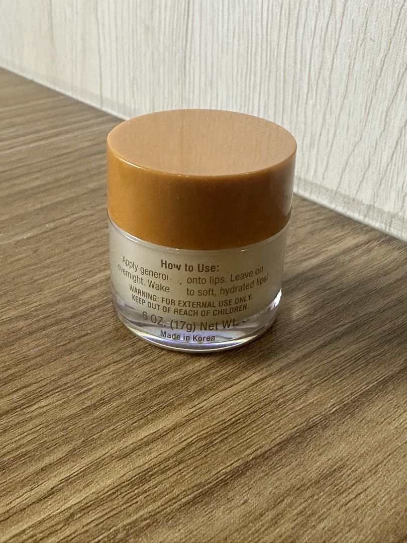 Tree Hut vanilla overnight lip mask 17g (Category: Face Care) located in Manila. Submitted by goddessfinds (Listing ID 1466908232, Image 2). Description: barely used Impulse buy from traveling.