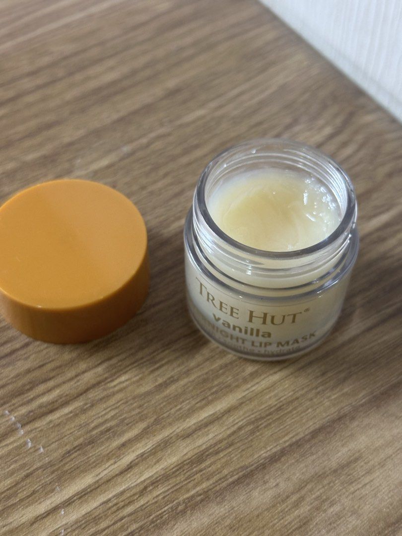 Tree Hut vanilla overnight lip mask 17g (Category: Face Care) located in Manila. Submitted by goddessfinds (Listing ID 1466908232, Image 3). Description: barely used Impulse buy from traveling.