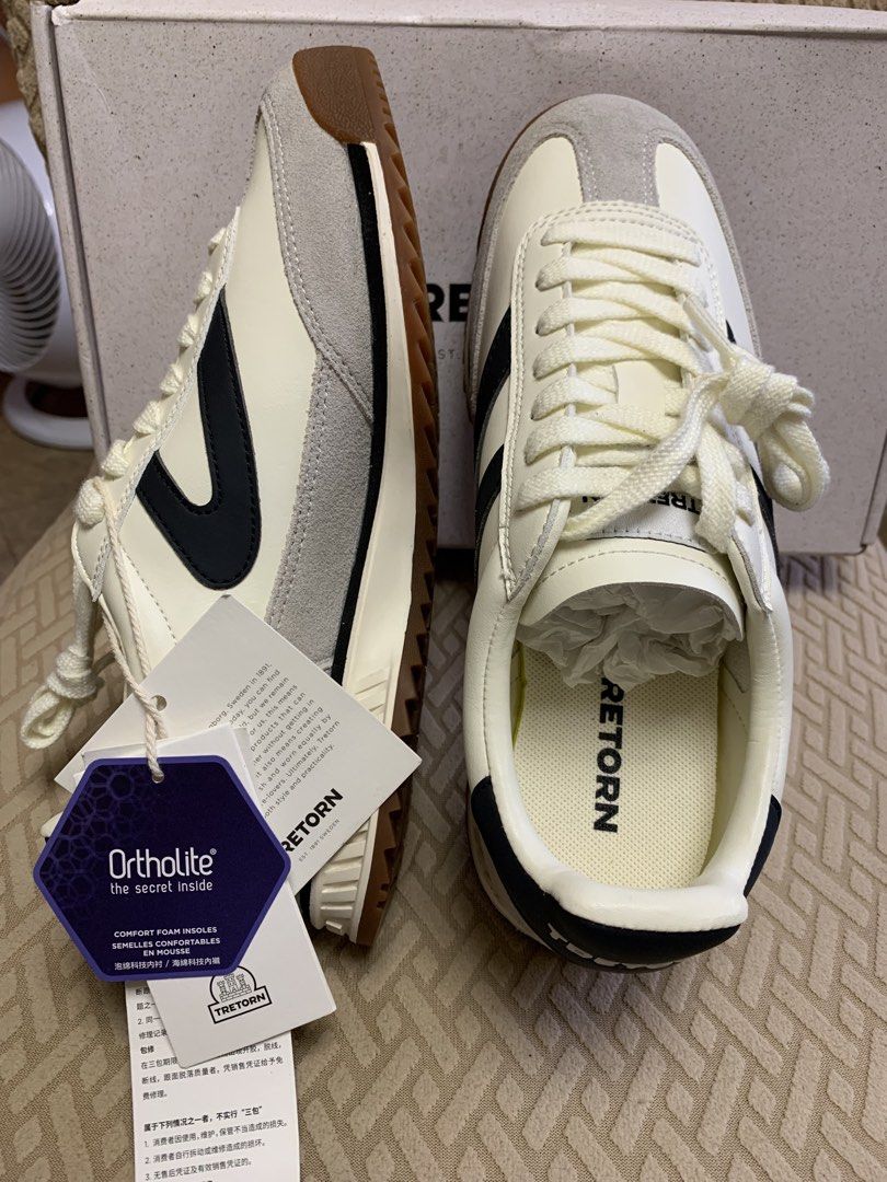 Tretorn rawlin size EU38/US6 (Category: Sneakers) located in Paranaque City. Submitted by waldynazz (Listing ID 1466837799, Image 3). Description: For sale! Brand new & original 101% Tretorn rawlin Size EU38/US6 Color white limestone Comes with OG box and inserts Pickup at my place, Parañaque area.