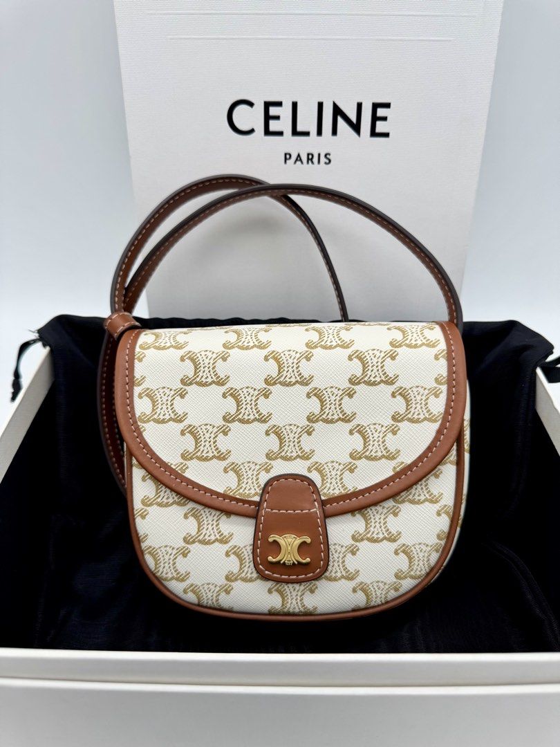 Triomphe Mini Basace Crossbody Bag (Category: Cross-body Bags) located in Tiaong. Submitted by purseloveph (Listing ID 1466941821, Image 2). Description: ❣️PLEASE TAKE THE TIME TO READ❣️ Celine Mini Basace Bag in Triomphe Canvas MINI BESACE IN TRIOMPHE Approx. 6 X 6 X 2 IN (16 X 14 X 4 CM) 📌ONHAND? Yes 📌STILL AVAILABLE? Item not marked as sold means available ❌NO LALAMOVE/GRAB ETC. ❌NO COD ❌NO RESERVATION ❌NO WHEN WORN ✅SAME DAY SHIPPING CUT OF