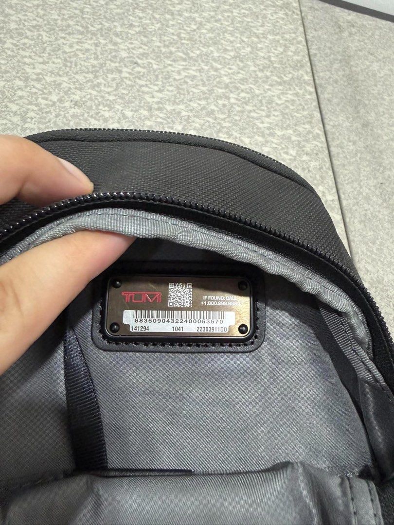 TUMI Compact Sling Bag (Category: Sling Bags) located in Pasig City. Submitted by preluvbyem (Listing ID 1466790103, Image 2). Description: Authentic Tumi sling bag Like New not abused Bought from Japan 8k only.